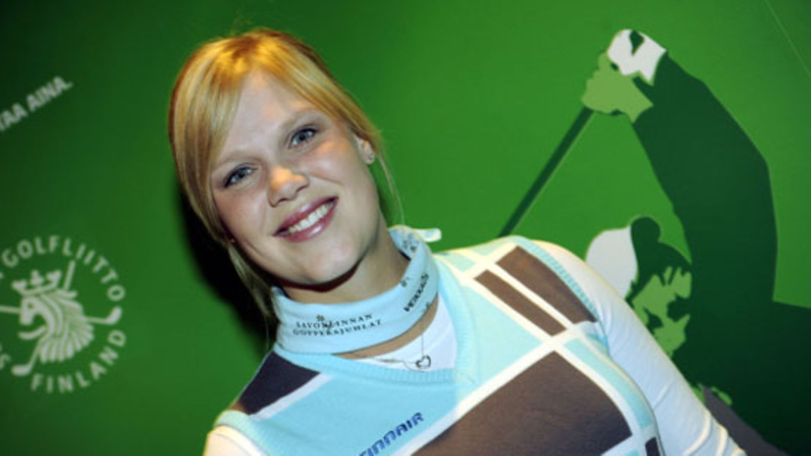 Golffari Minea Blomqvist uuden vaatemallistonsa julkistustilaisuudessa Helsingissä 17. helmikuuta 2010. (Kuva: Sari Gustafsson / Lehtikuva.)