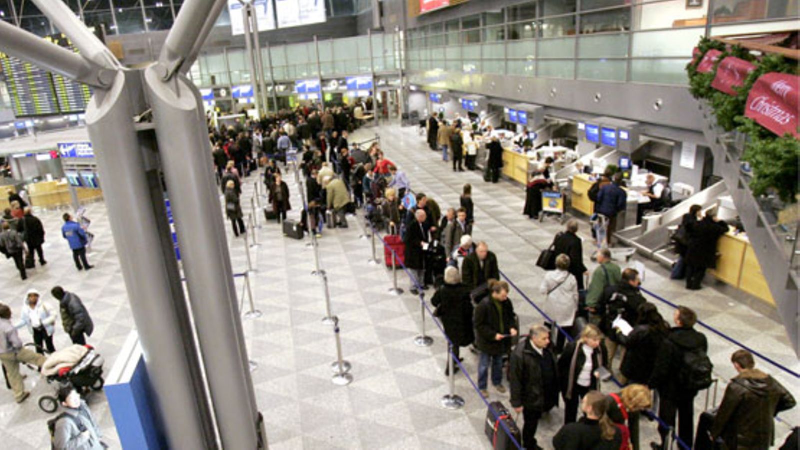 Jonoa Helsinki-Vantaa -lentokentällä.