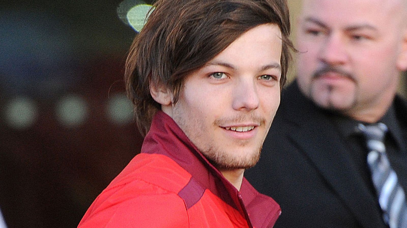 One Direction -poikabändin laulaja Louis Tomlinson.