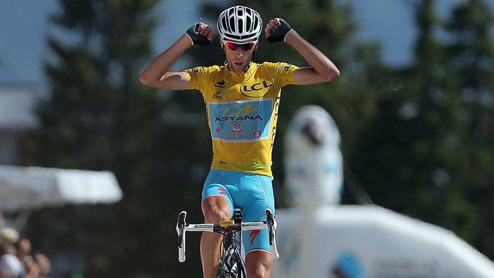Vincenzo Nibali kiipesi 13. etapin voittoon Ranskassa.