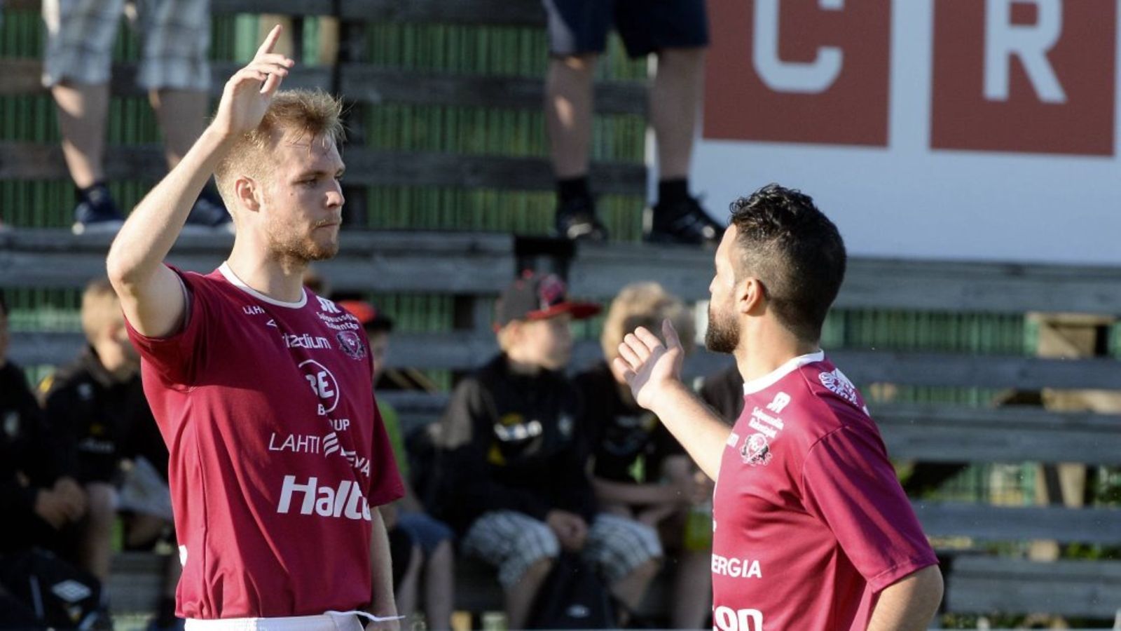 Onko Jani Tanskalla ja Salhi Hafidilla tänään aihetta juhlaan?