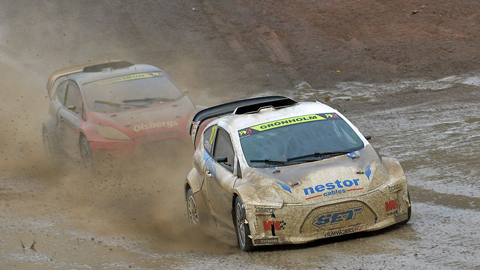 Niclas Grönholm vauhdissa rallicrossin MM-sarjan Suomen osakilpailussa Kouvolassa 29. kesäkuuta 2014.