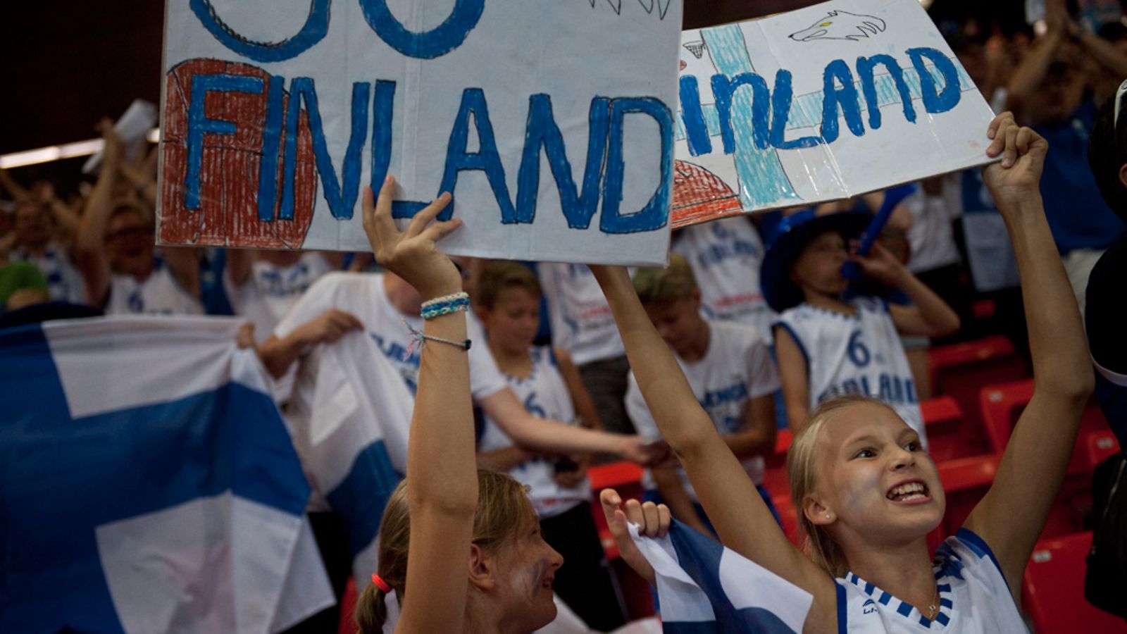 Suomen kannattajia USA-ottelussa koripallon MM-kisoissa Bilbaossa 31. elokuuta 2014.