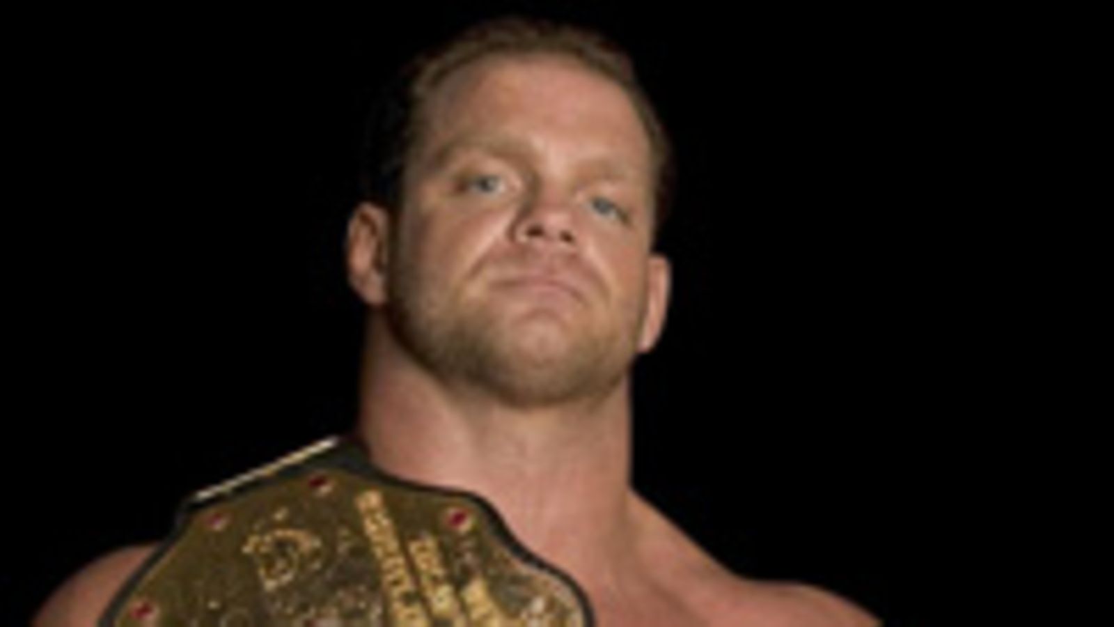 Showpainija Chris Benoit löytyi kuolleena kotoaan perheensä kanssa. Painijan uskotaan surmanneen vaimonsa ja poikansa.