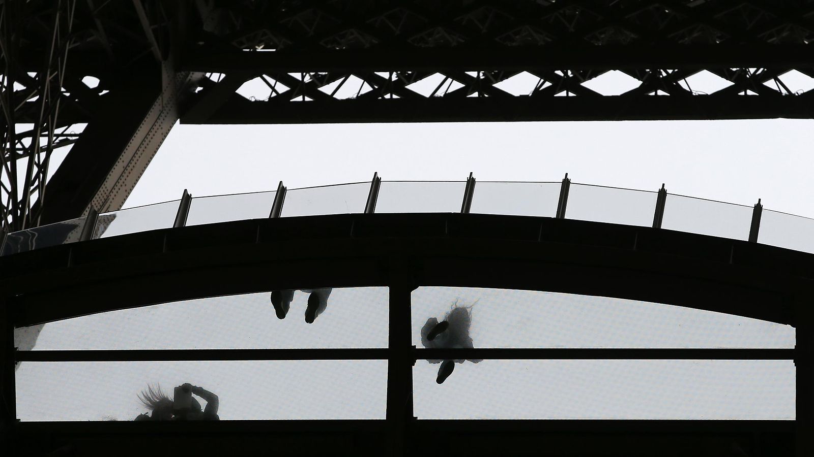 Eiffel-tornin lasilattia