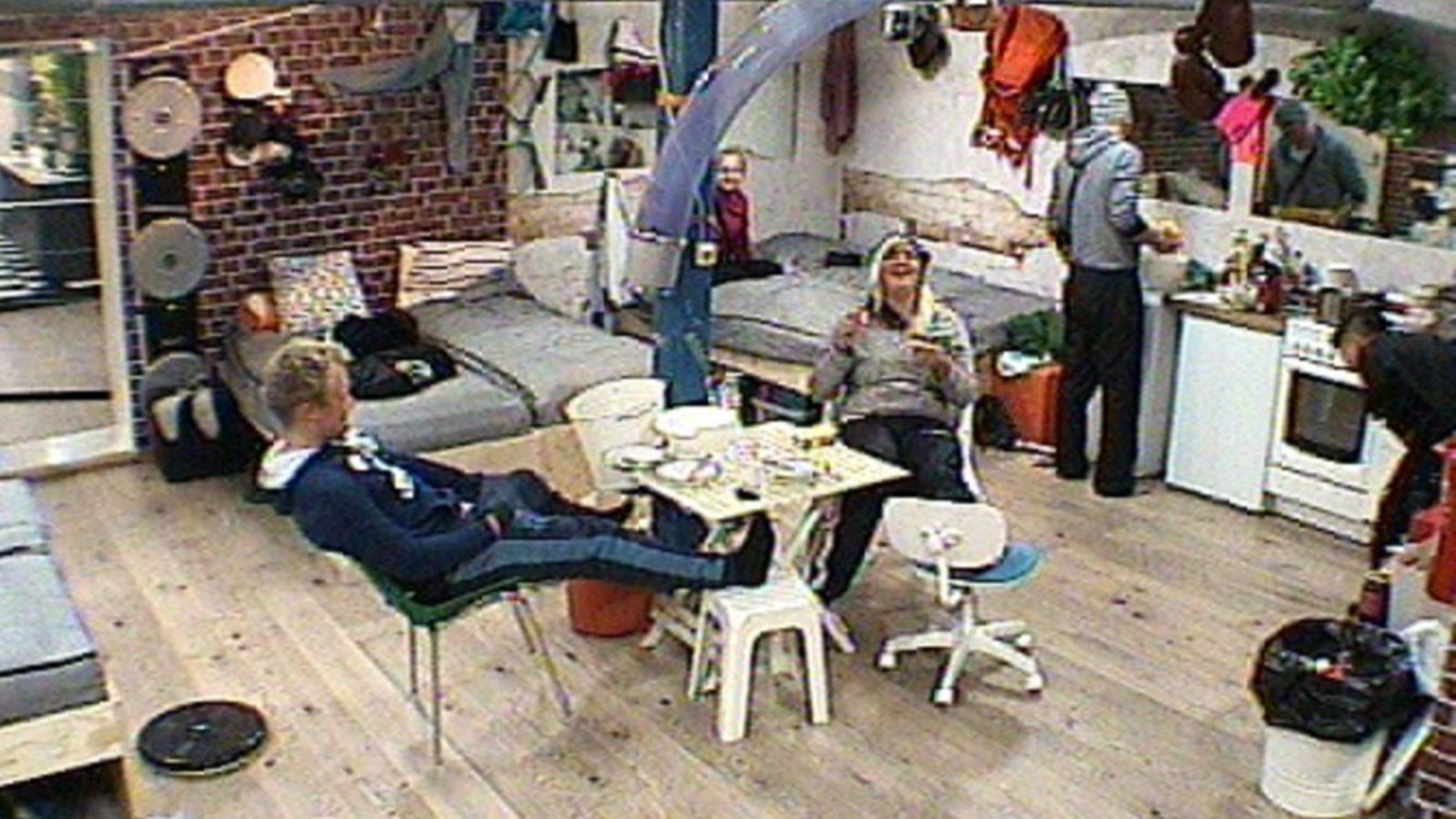 andten tenttaus