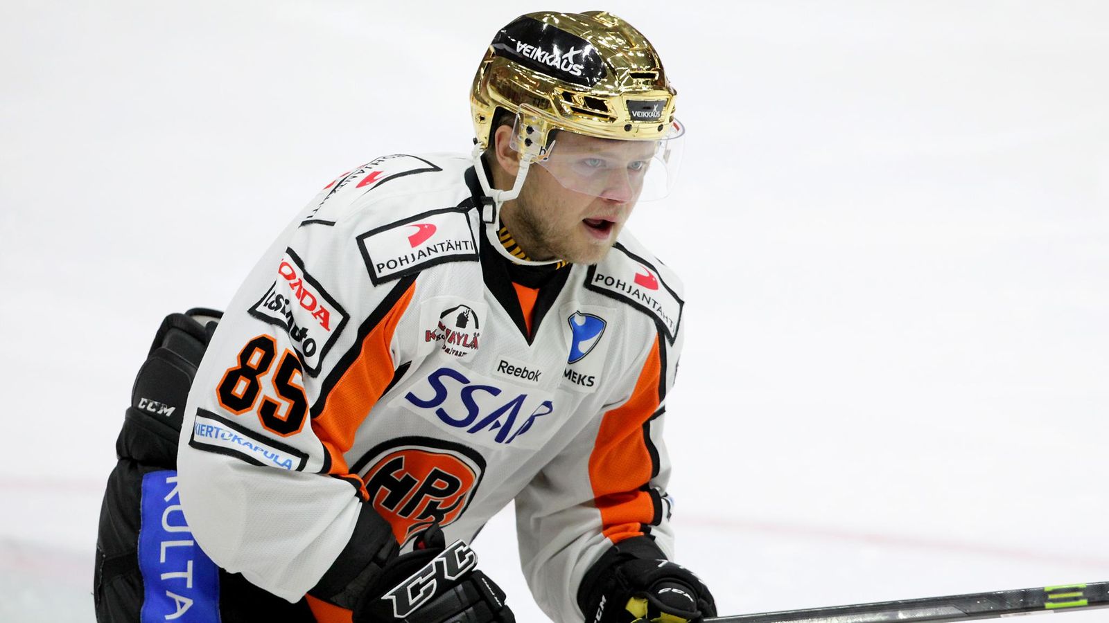 HPK:n kultakypärä Jesse Saarinen