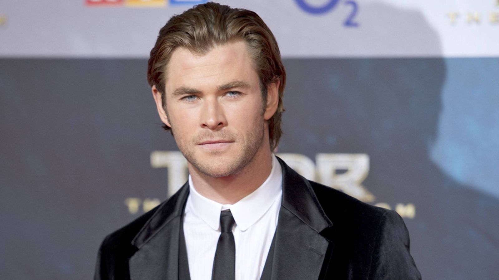 Chris-Hemsworth-Thor