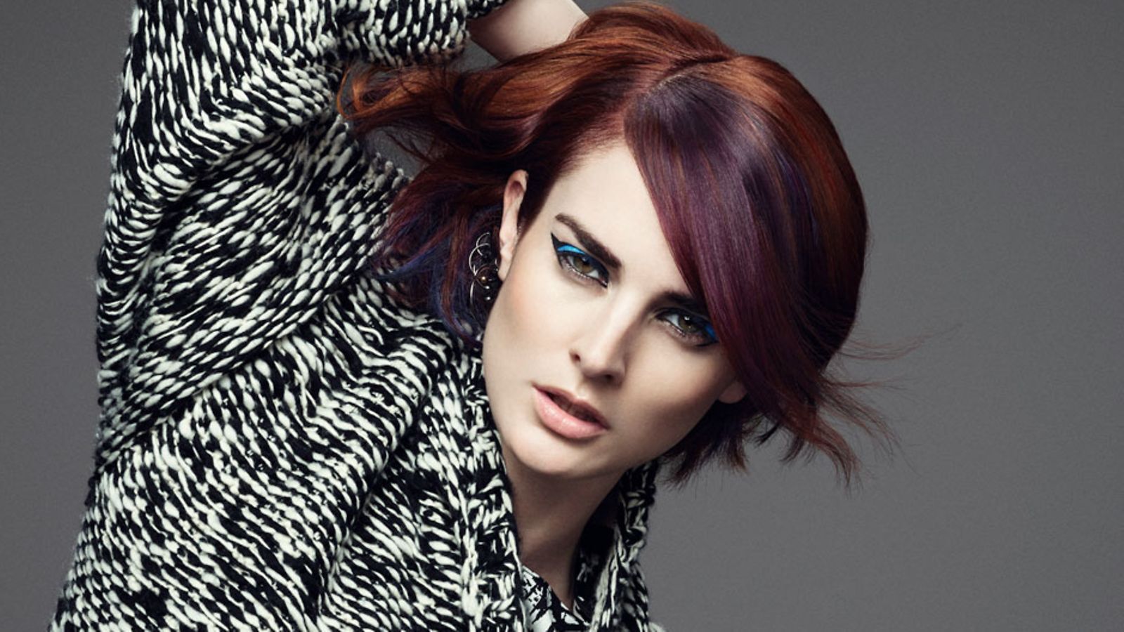 Hiukset: Global Color Zoom Creative Team Meikki: Stephanie Kunz  Stailaus: Ingo Nahrwold