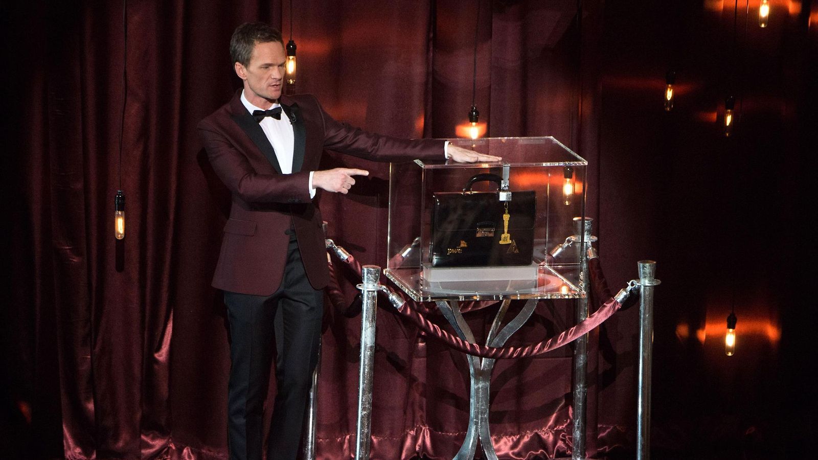 Neil Patrick Harris juonsi Oscar-gaalan 2015.