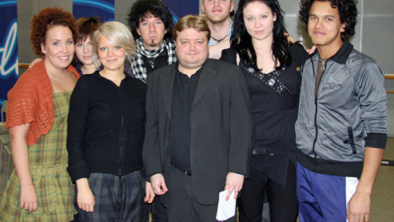 Mikko Franck ja Idols-finalistit. Kuva: MTV3.