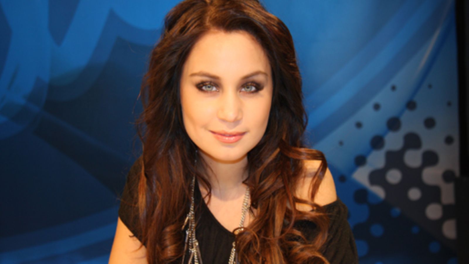 Anna Abreu.