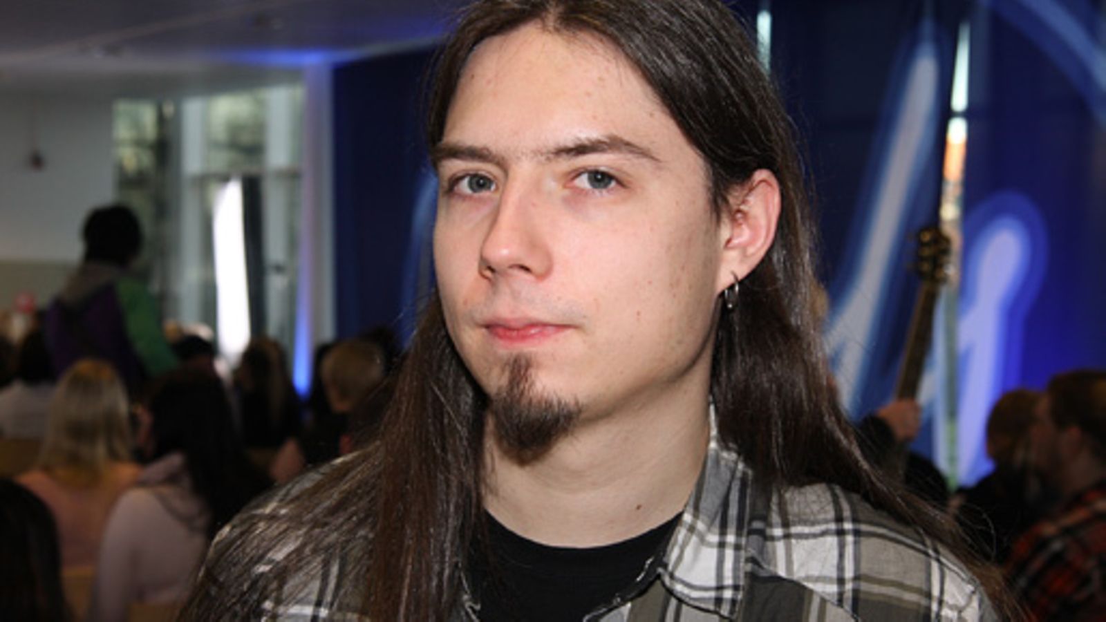 Niko Rimbacher Idolsin Tampereen koelauluissa.