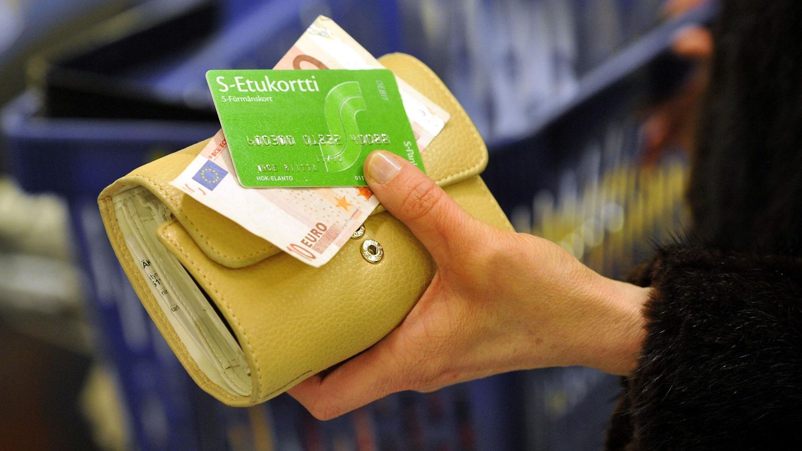 S-ryhmä S-kortti etukortti S-market maksaminen kassa kauppa