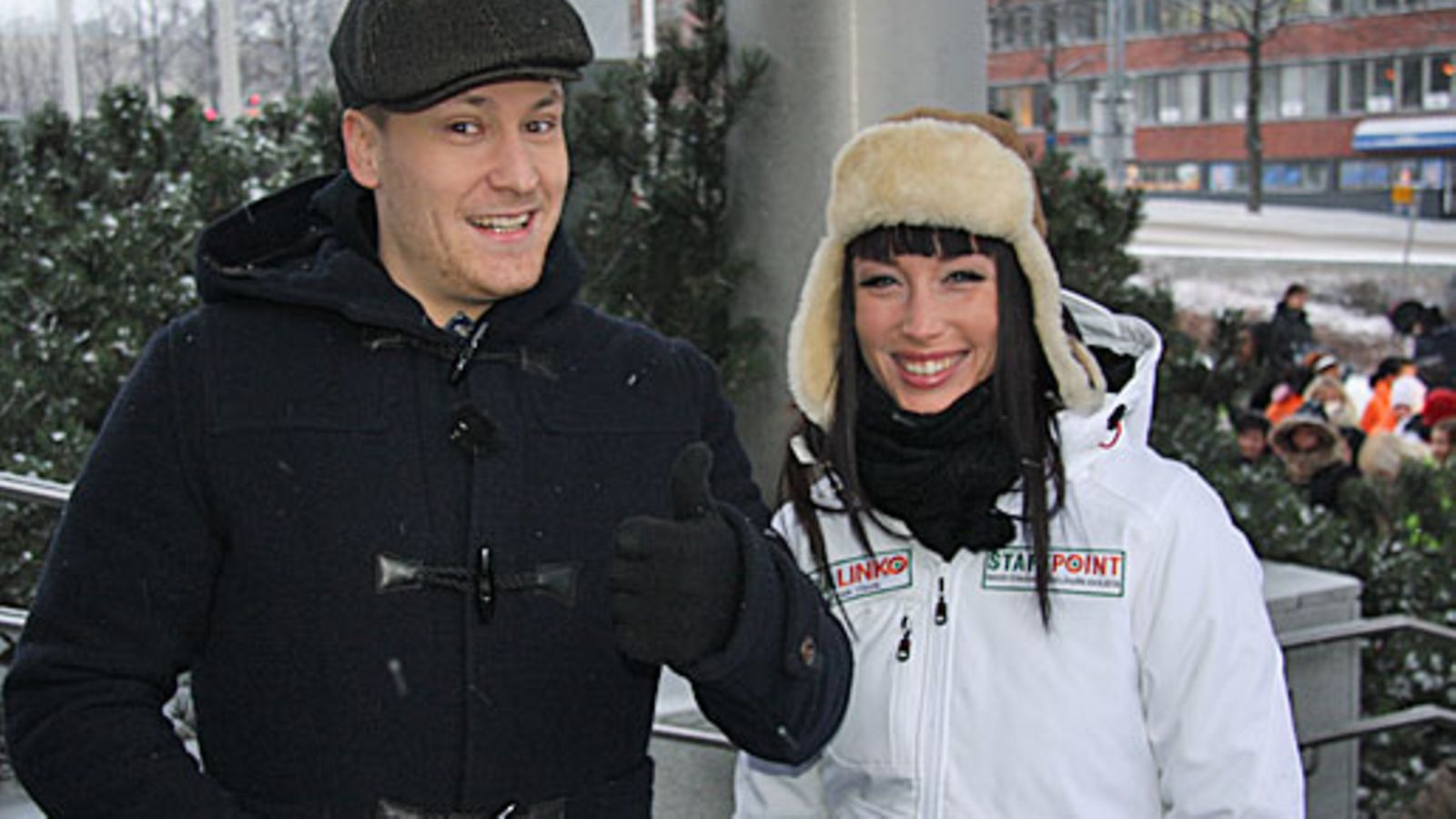 Idols-juontajat Heikki Paasonen ja Niina Herala.