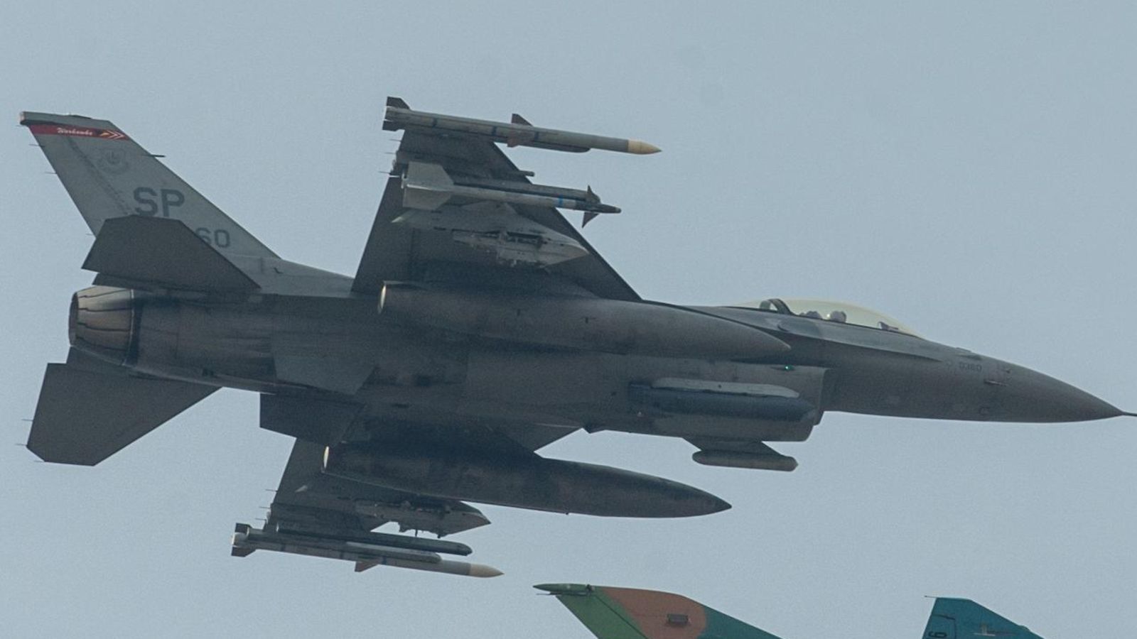 F-16 -hävittäjä, Yhdysvaltojen ilmavoimat