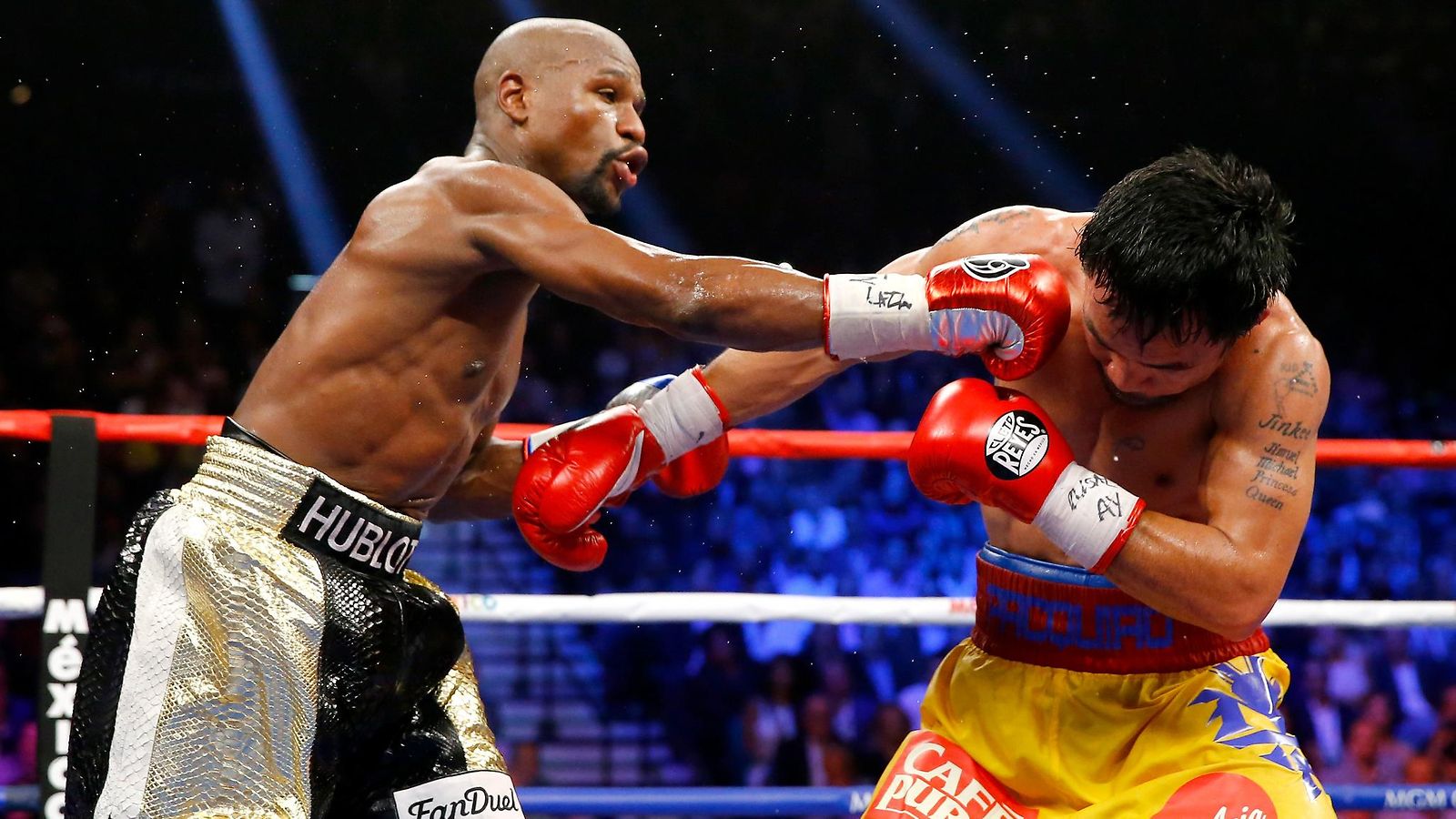 Floyd Mayweatherin oikea suora osui useasti osoitteeseensa.