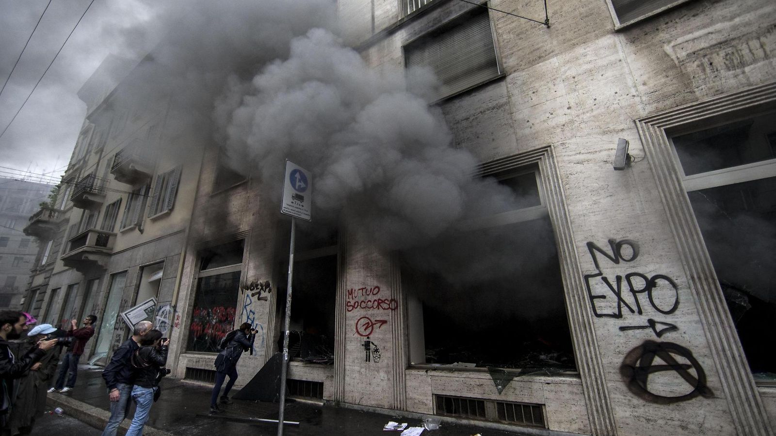 Milano protesti