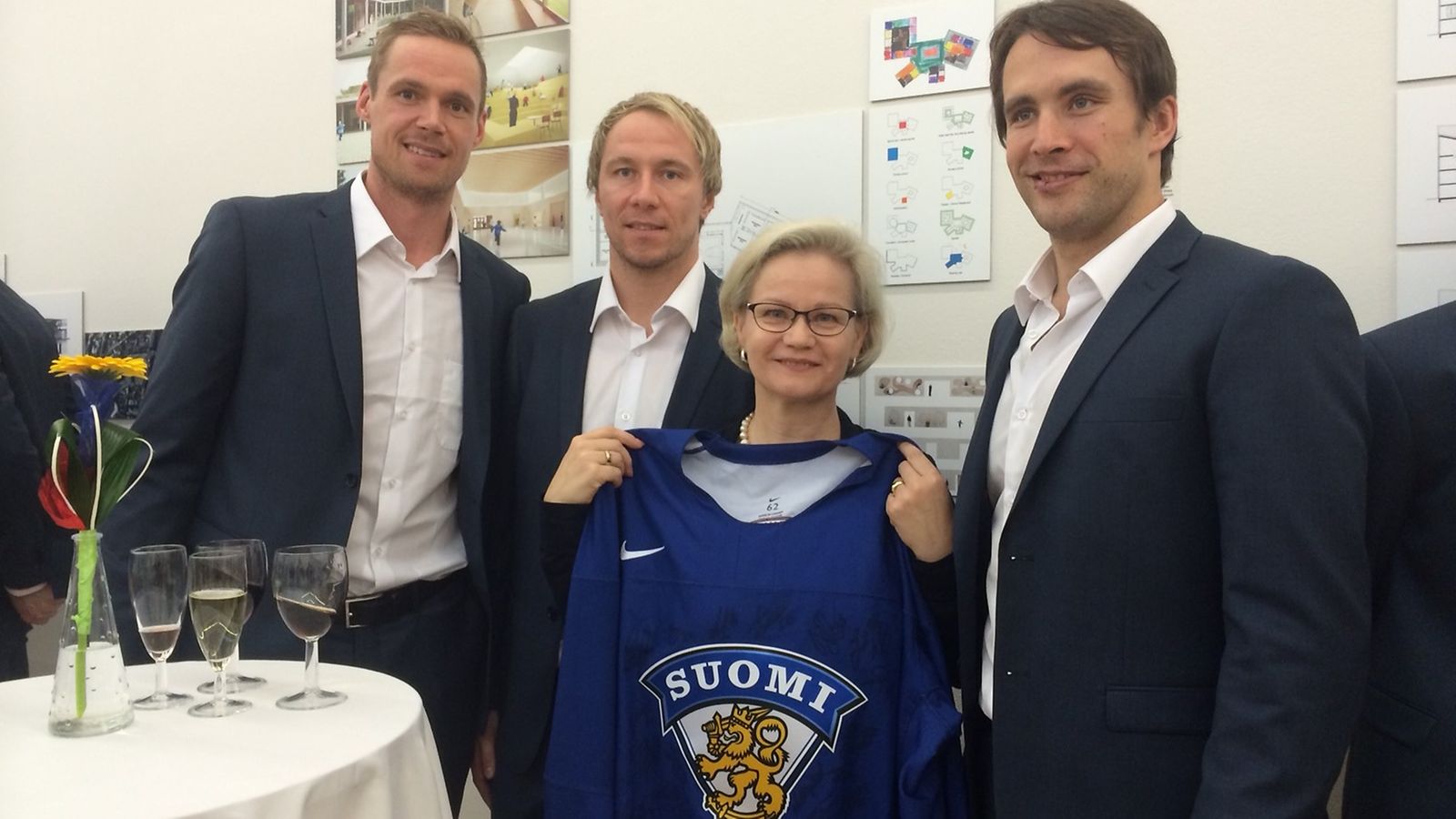 Pekka Rinne, Jussi Jokinen, Helena Tuuri, Tuomo Ruutu, 2015, Praha, Tshekki, suurlähetystö