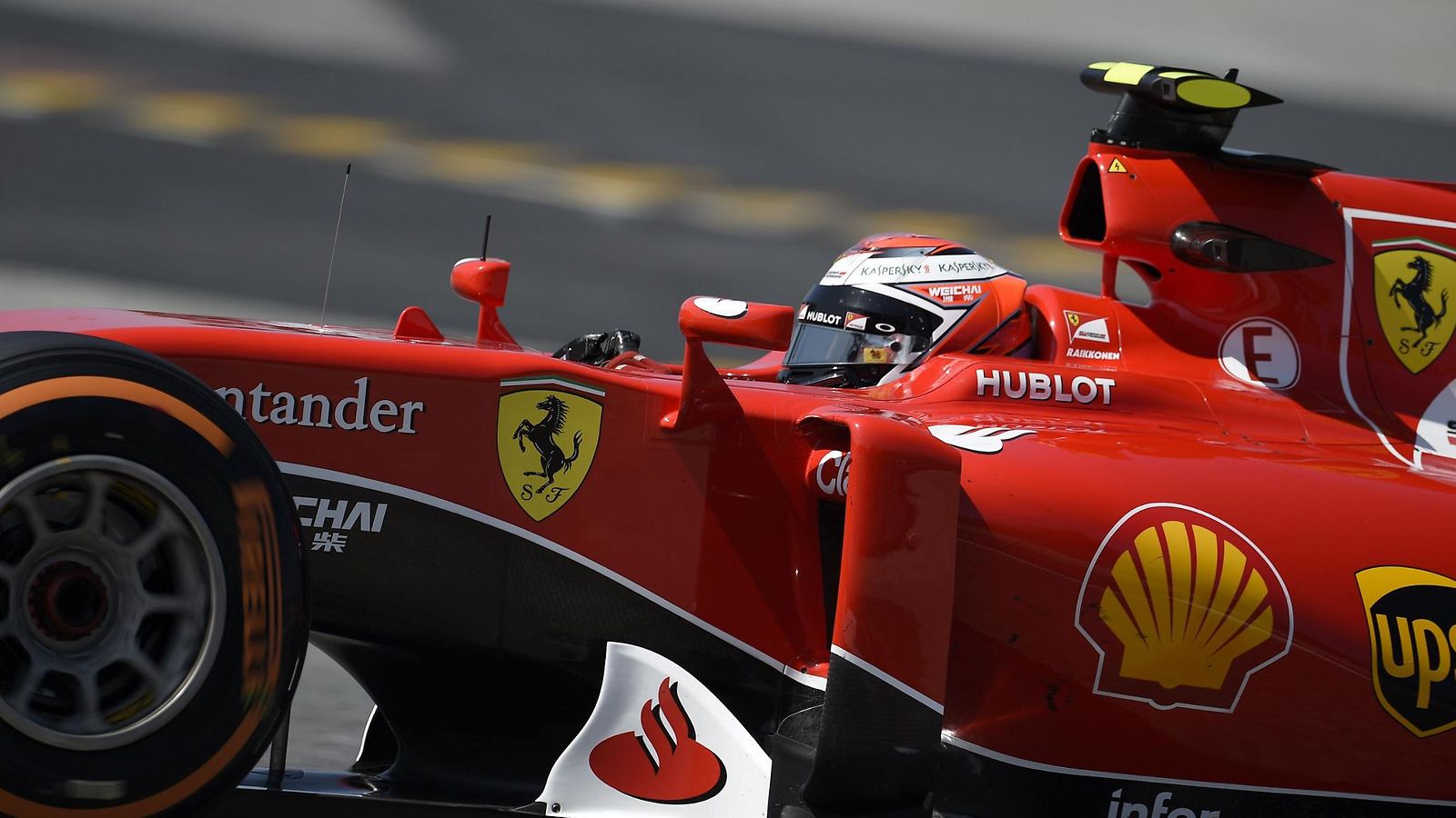 Kimi Räikkönen Espanjan GP:n kolmansissa harjoituksissa 9. toukokuuta 2015.