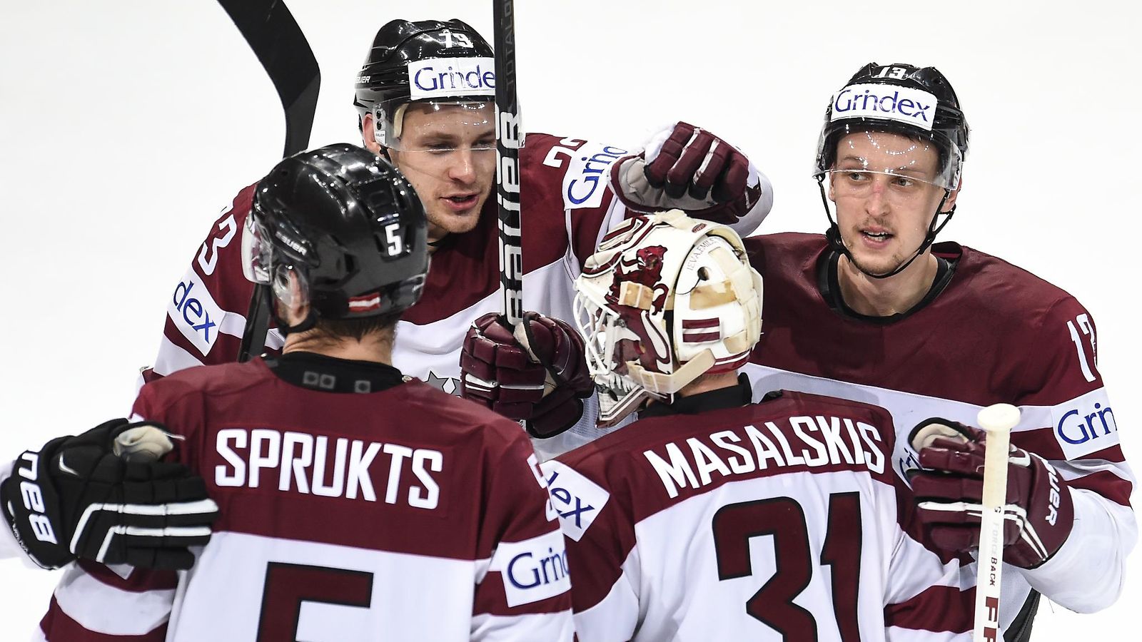 Latvia tarvitsee Ranska-pelistä voiton säilyäkseen A-sarjassa.