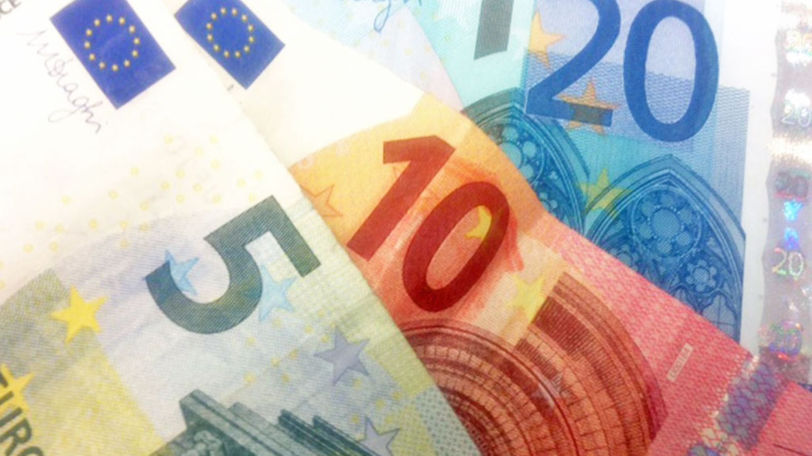 rahaa, eurot
