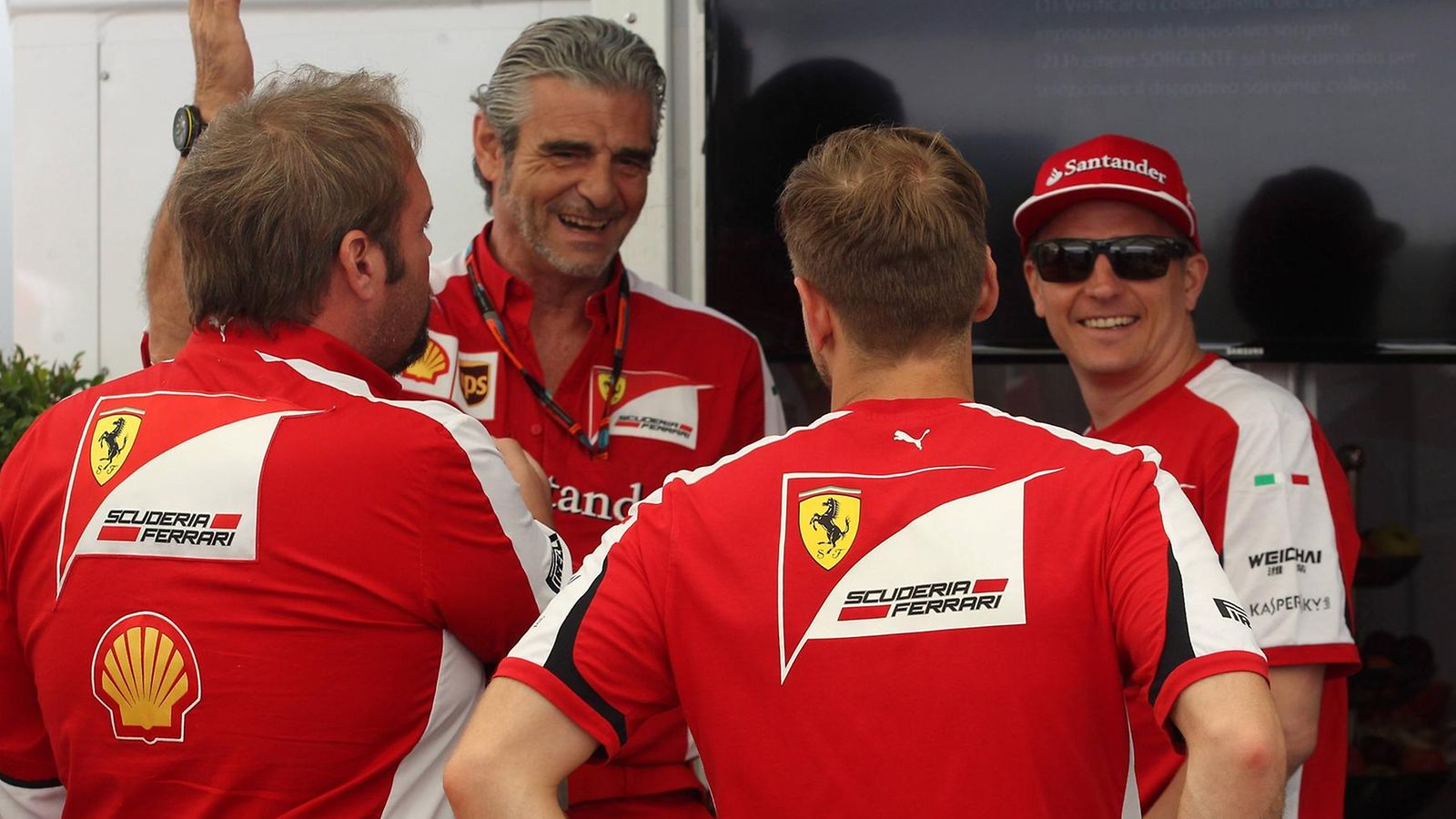 Maurizio Arrivabene, Kimi Räikkönen, Sebastian Vettel, 2015