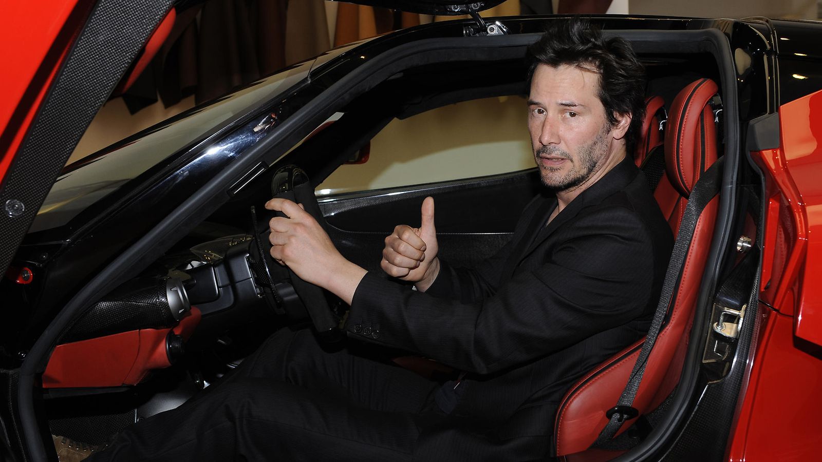 Keanu Reeves Ferrari (6)