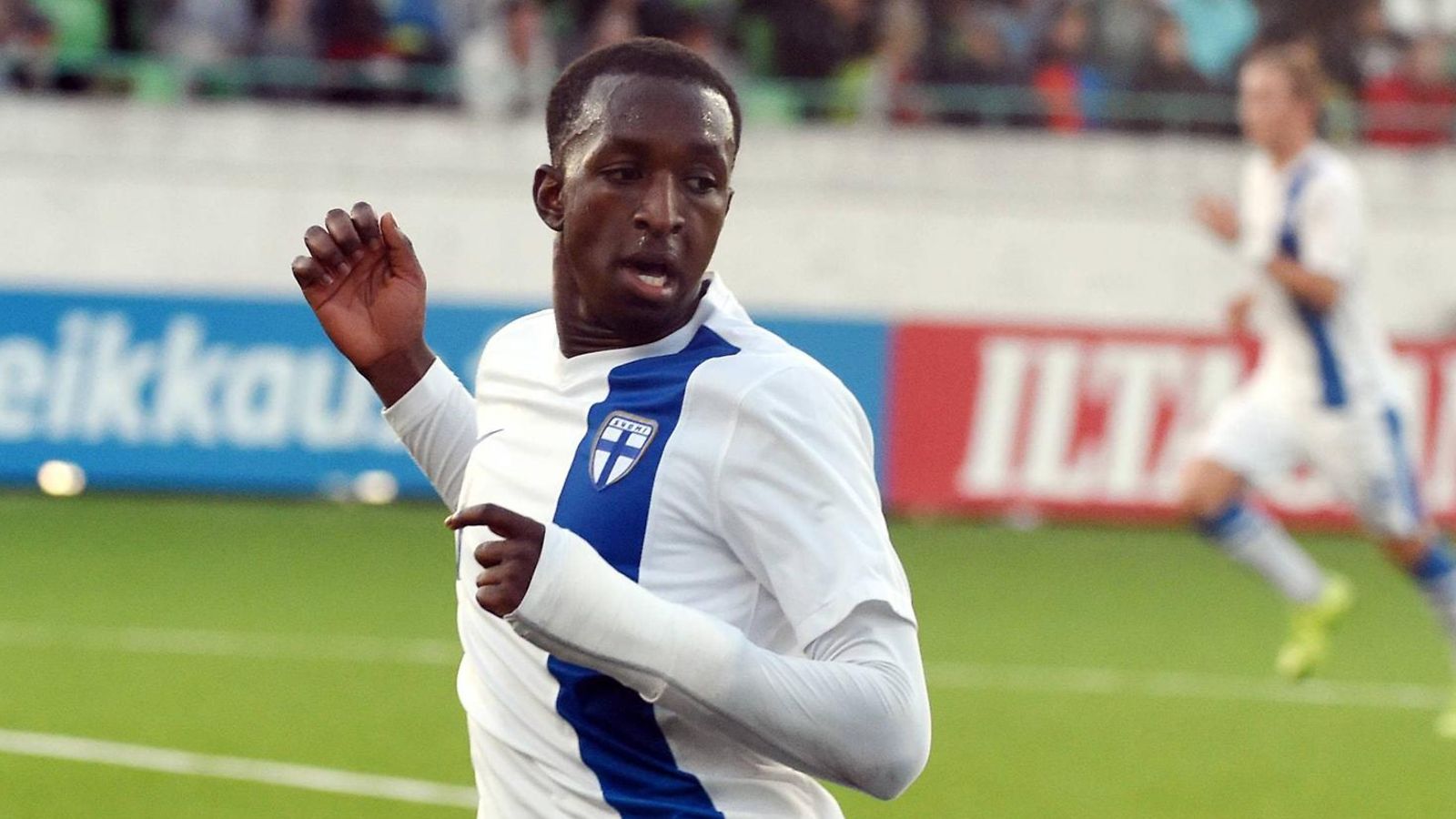 Glen Kamara (1)