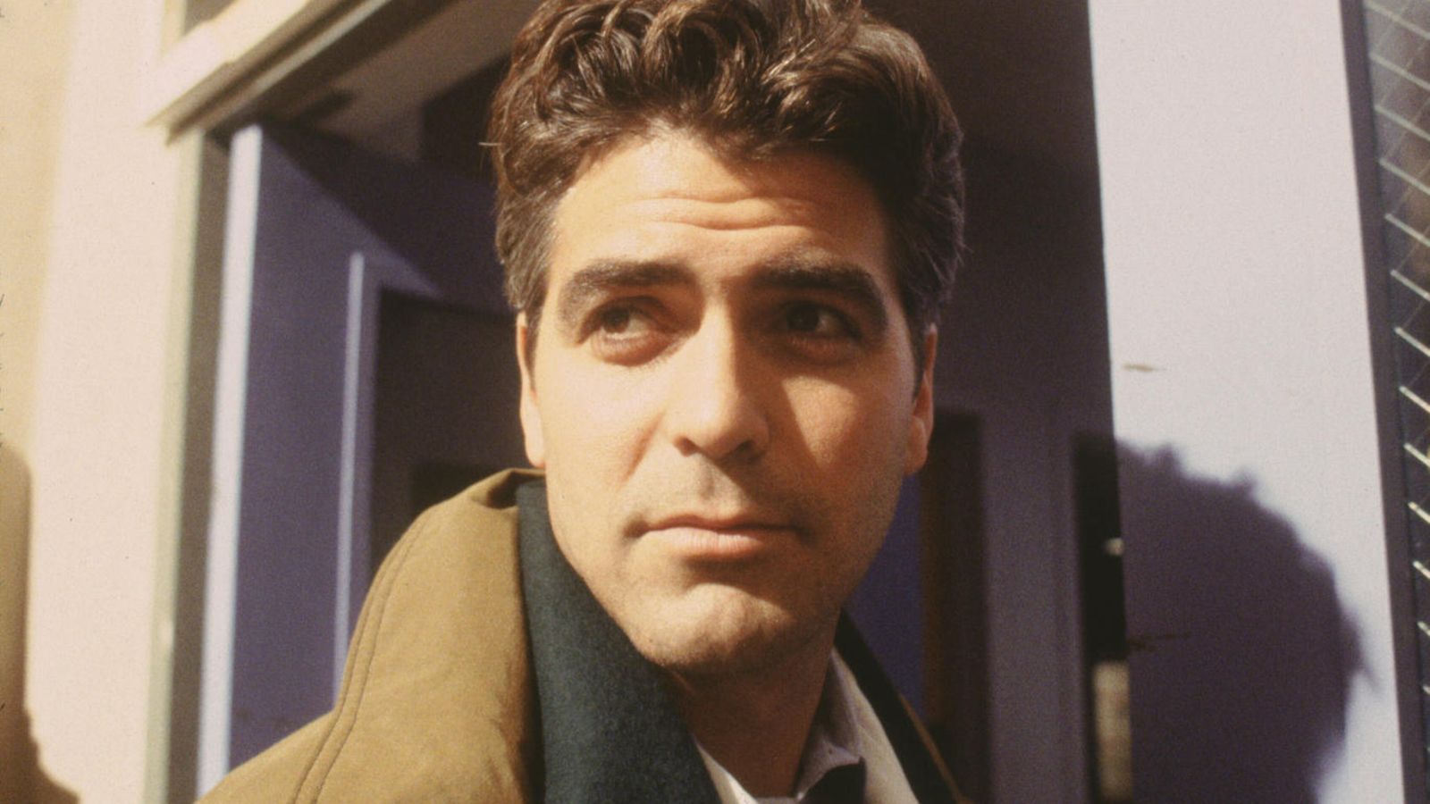 TehoOsasto_s1_GeorgeClooney_as_DougRoss_001