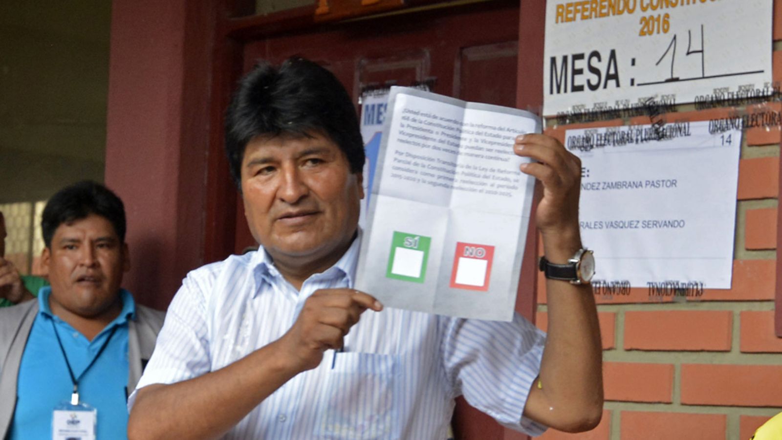 Evo Morales Bolivian presidentti kansanäänestys