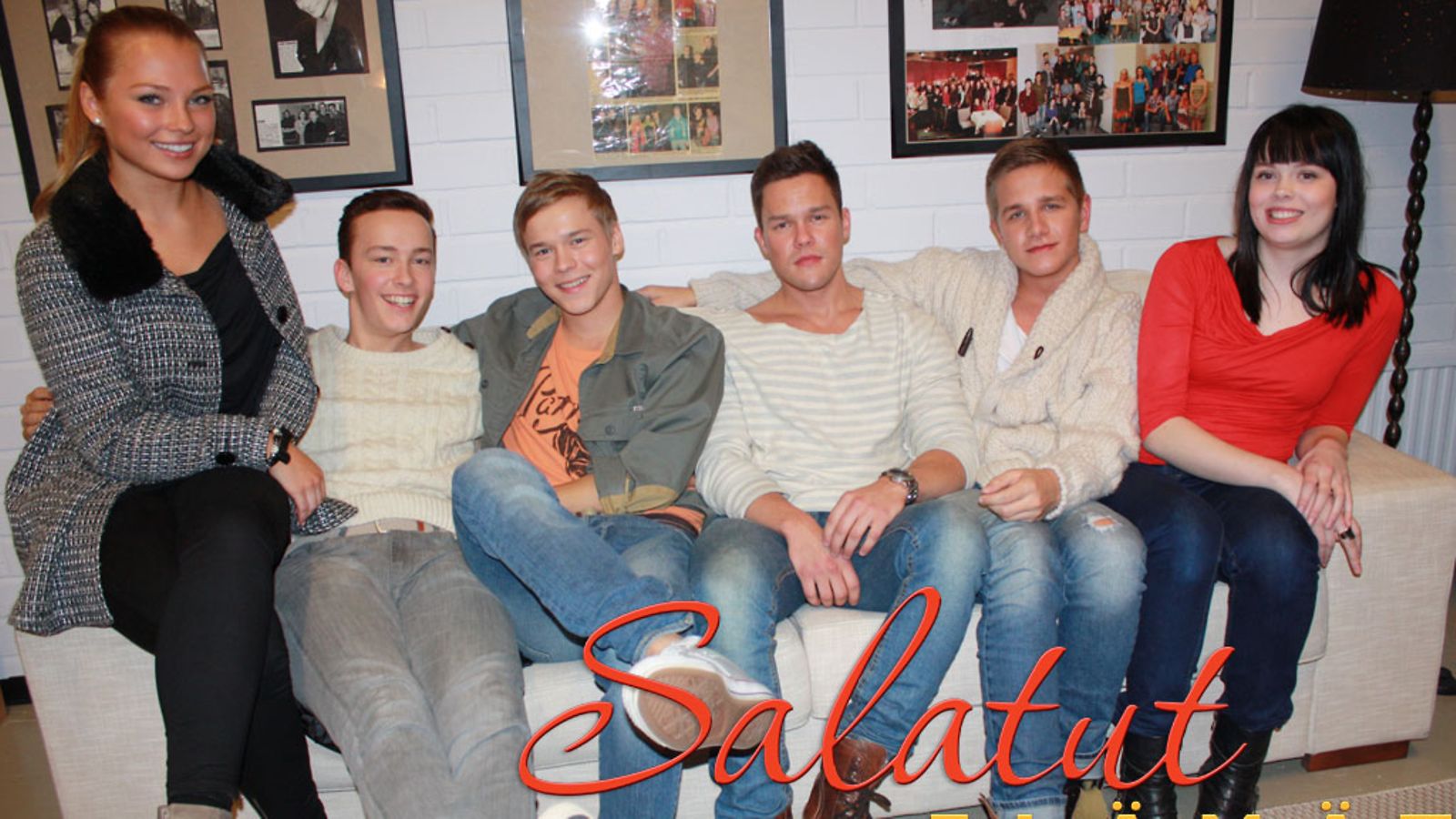 Salkkarit-näyttelijät Rosa Rusanen, Emil Hallberg, Petteri Paavola, Ronny Roslöf, Hemmo Karja ja Pauliina Jokinen.