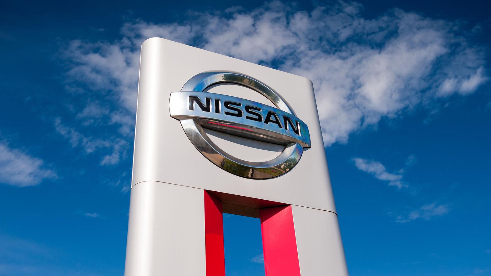 Nissan logo