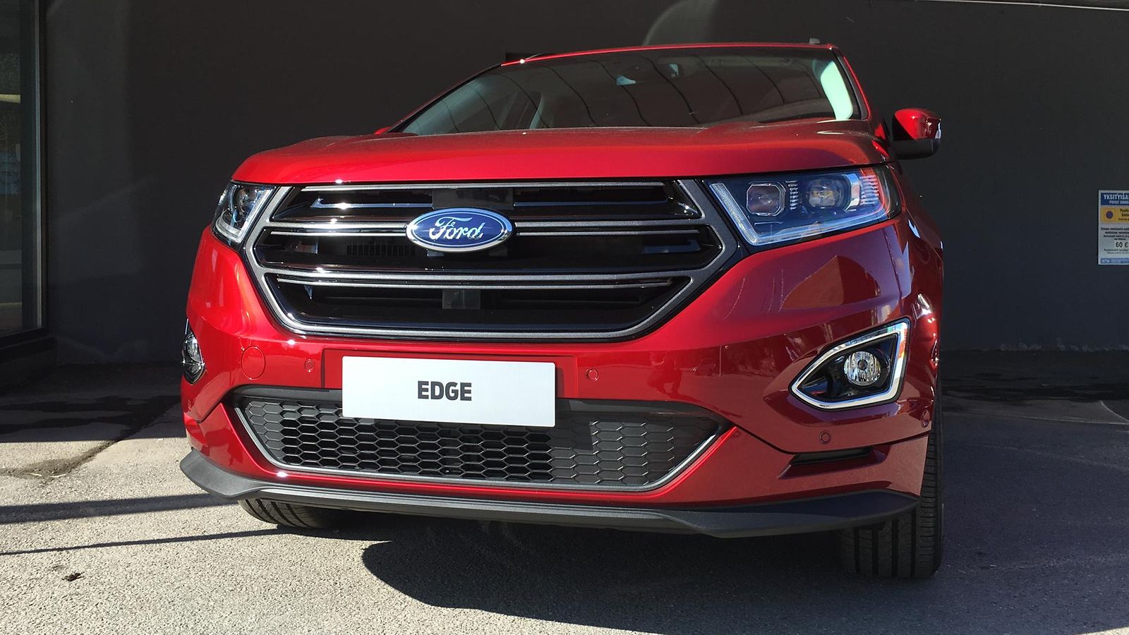 Ford Edge.