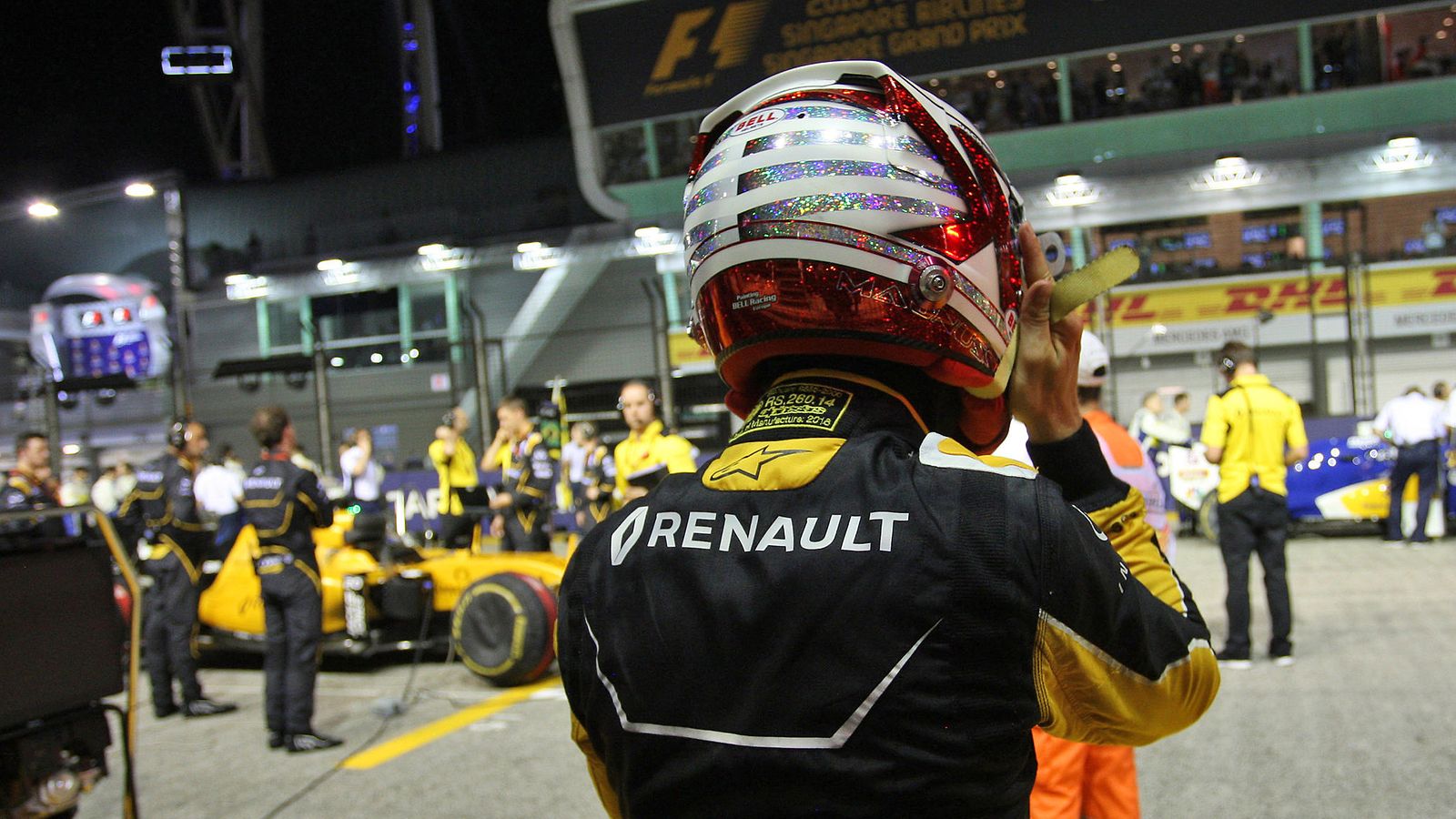 Kevin Magnussen 2016 Singapore