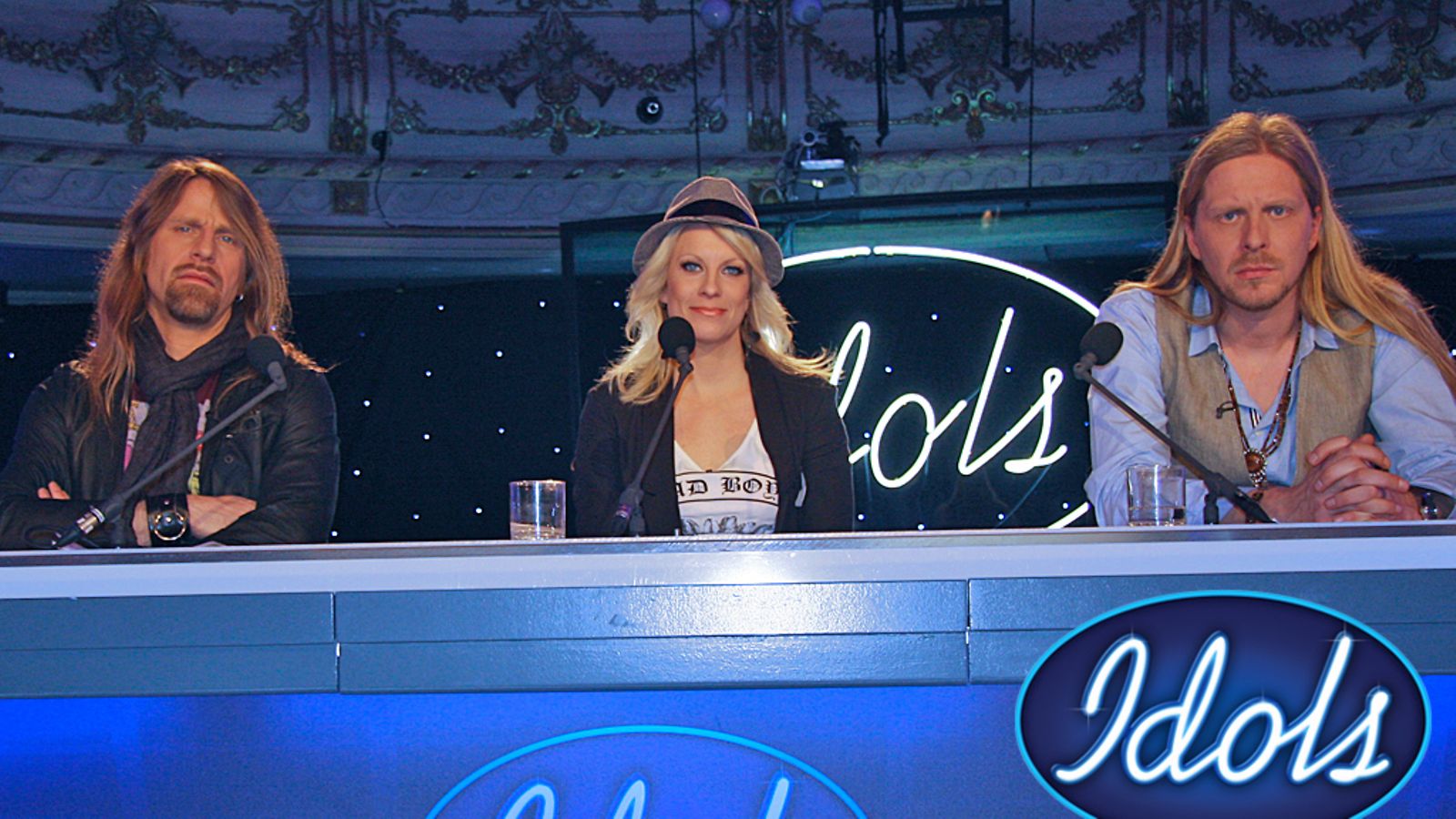 Idols-tuomarit teatteriviikonlopussa: Jone Nikula, Laura Voutilainen ja Tommi Liimatainen.