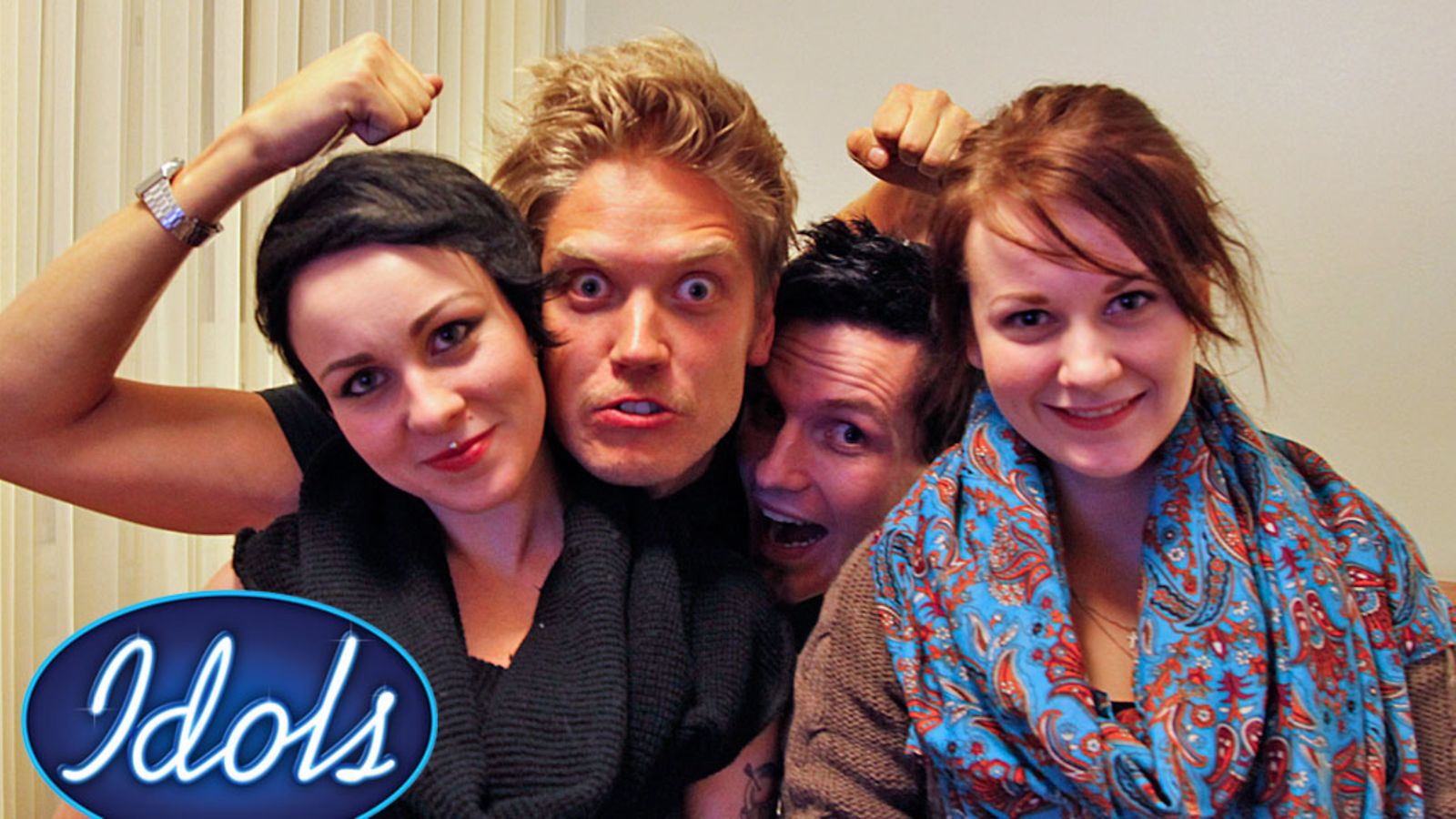 Idolsin teatteriviikonlopun ensimmäistä yötehtävää treenaamassa Susanna Erkinheimo, Heikki Tuomi, Eemeli Pehkonen ja Aino Niiranen.