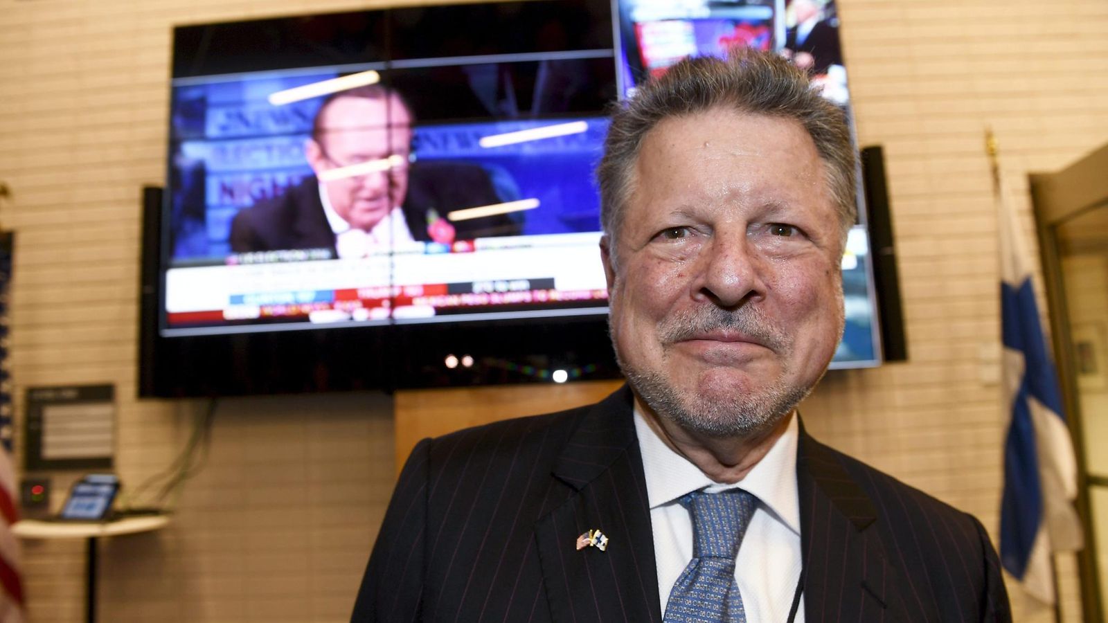 Vaalinvalvojaiset USA Helsinki lähetystö