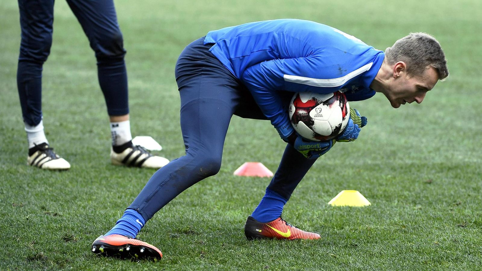 Lukas Hradecky