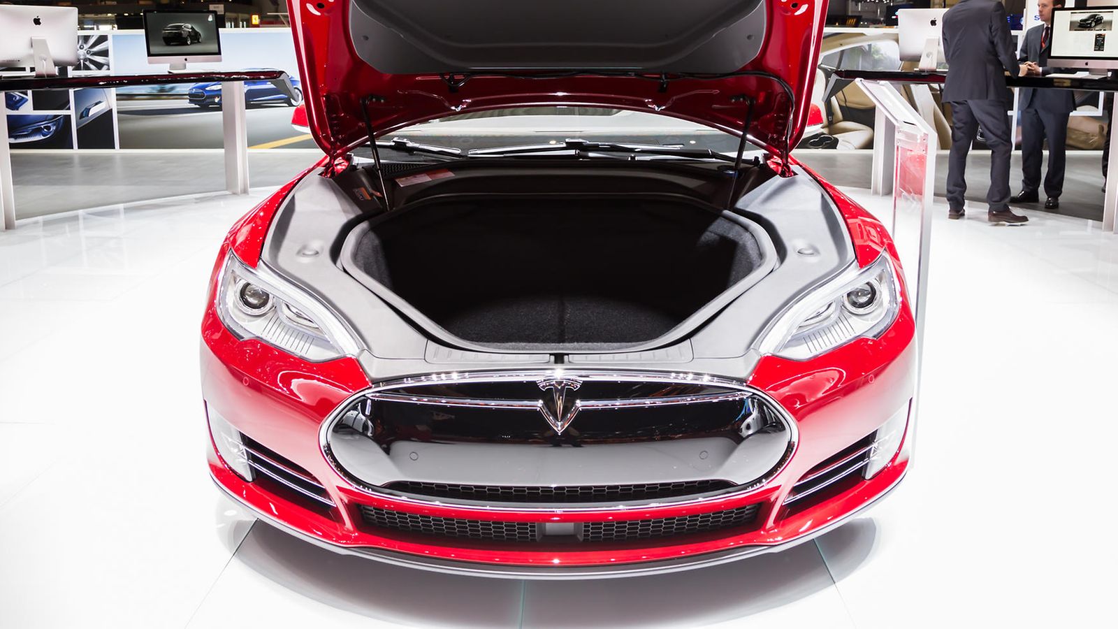 tesla etukontti