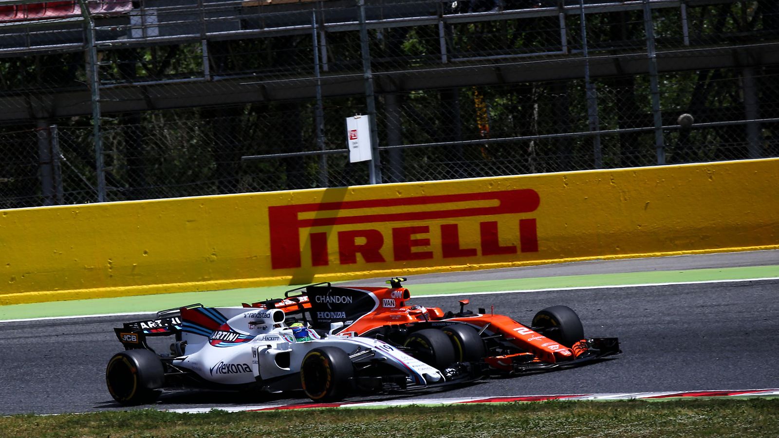 Stoffel Vandoorne ja Max Verstappen 2017 Espanja