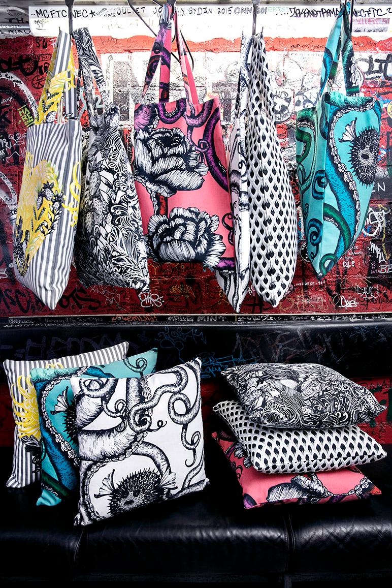 Vallila_SS17_Sydan_Viidakko_Suomu_Octopus_cushion_bag_photographerHennaSoronen