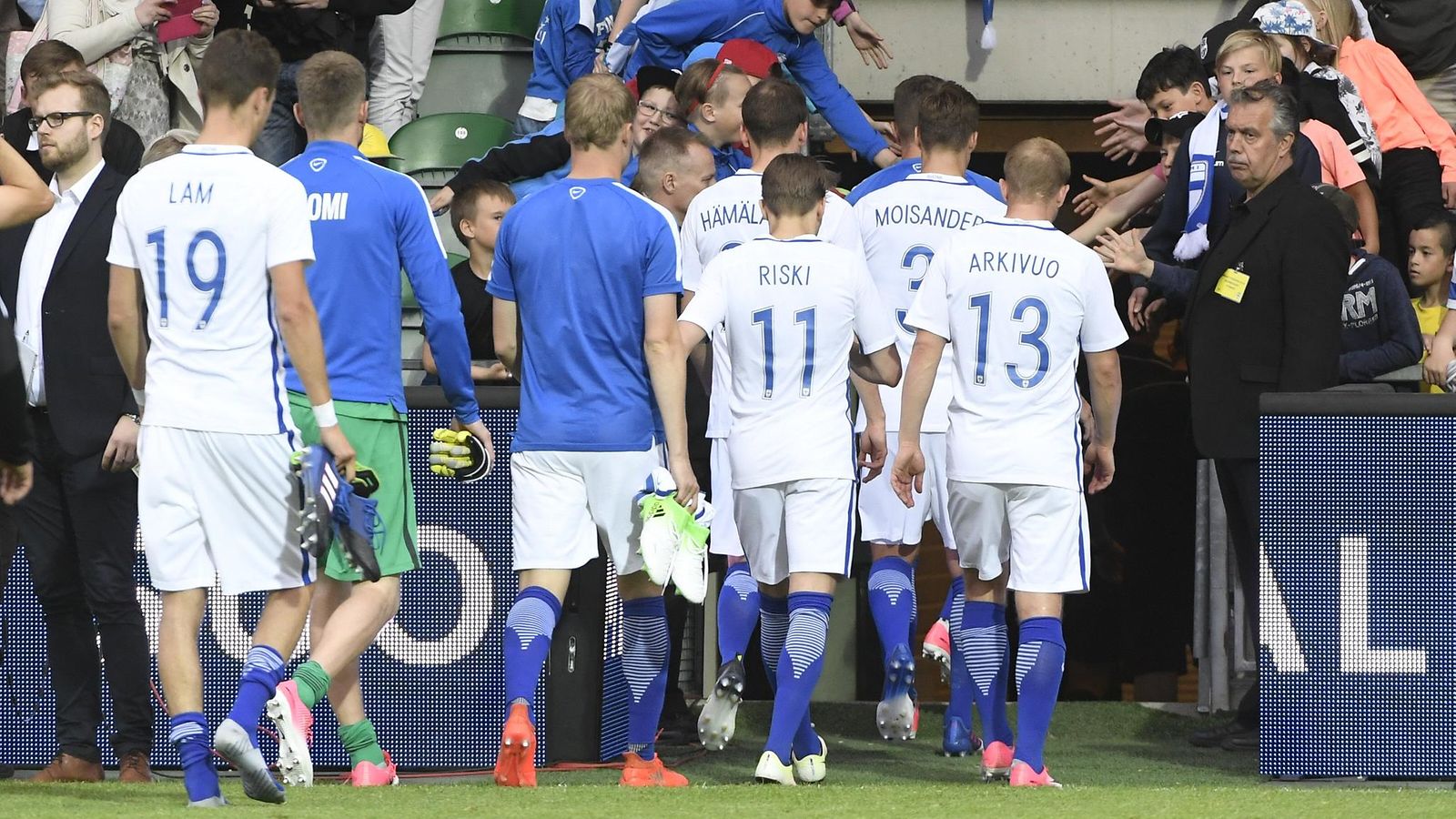 Huuhkajat Liechtenstein 2017