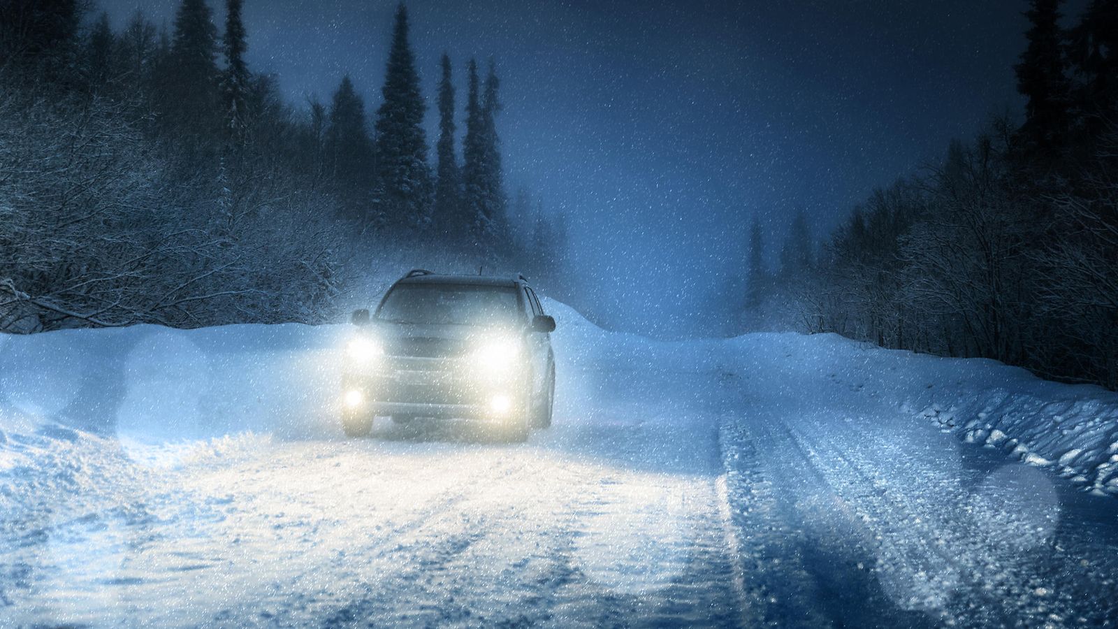 auto talvi pimeä