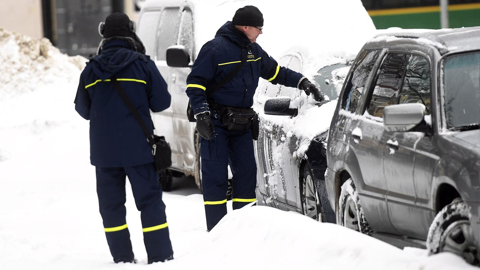 pysäköinti talvi pysäköinninvalvonta