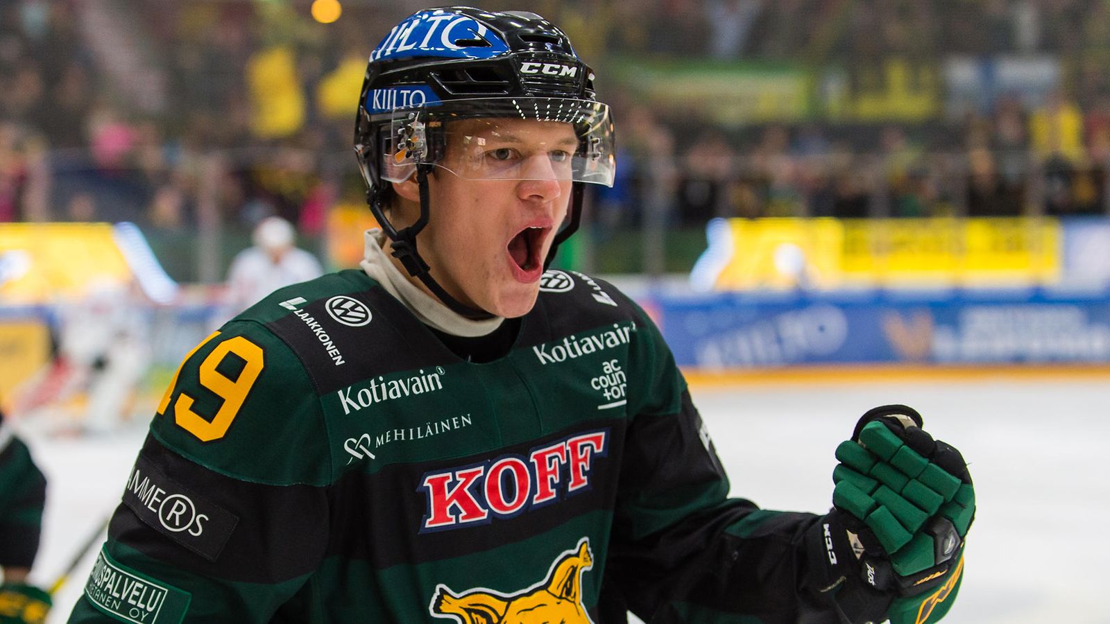 Teemu Rautiainen aloitti maalinteon Hakametsän perjantai-illassa.