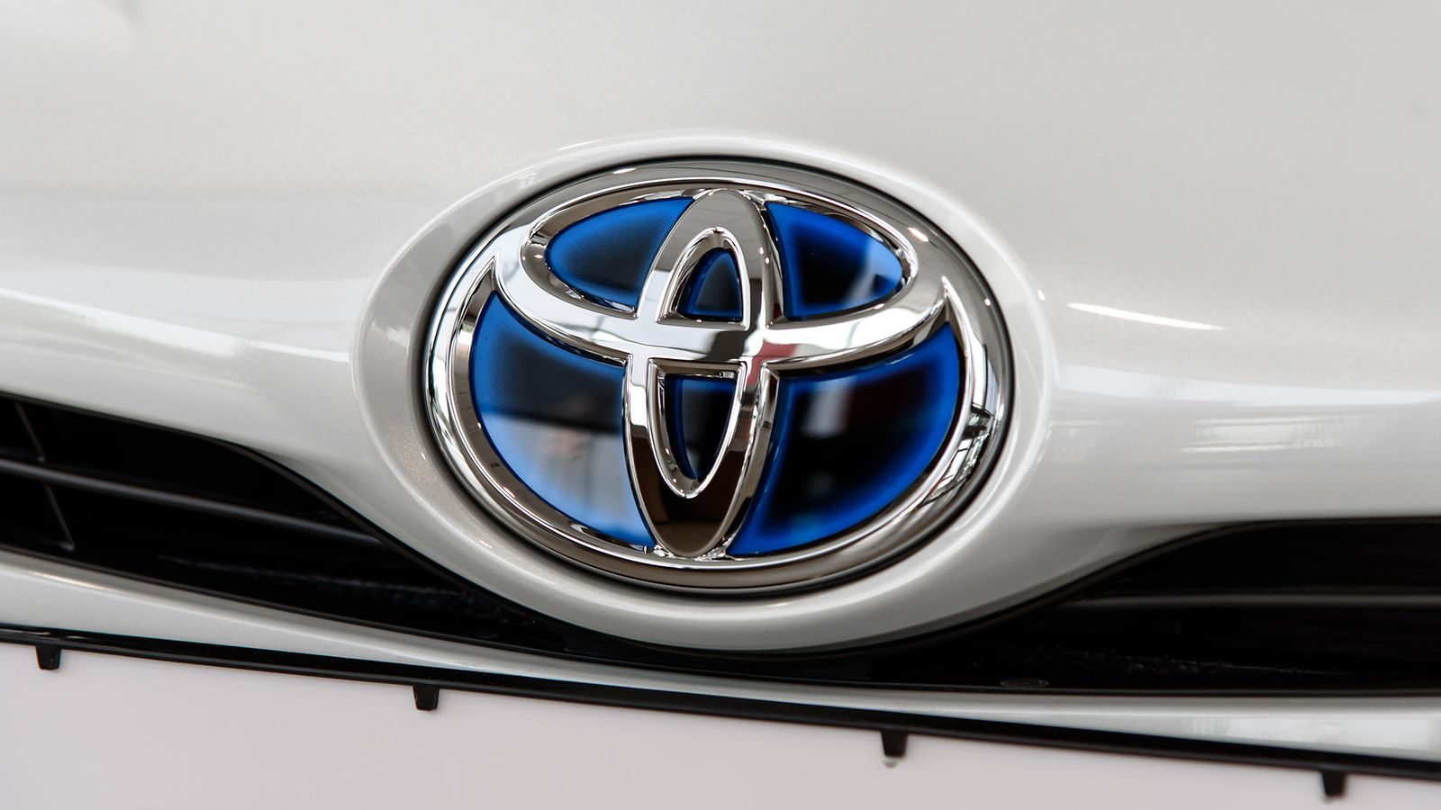 toyota logo