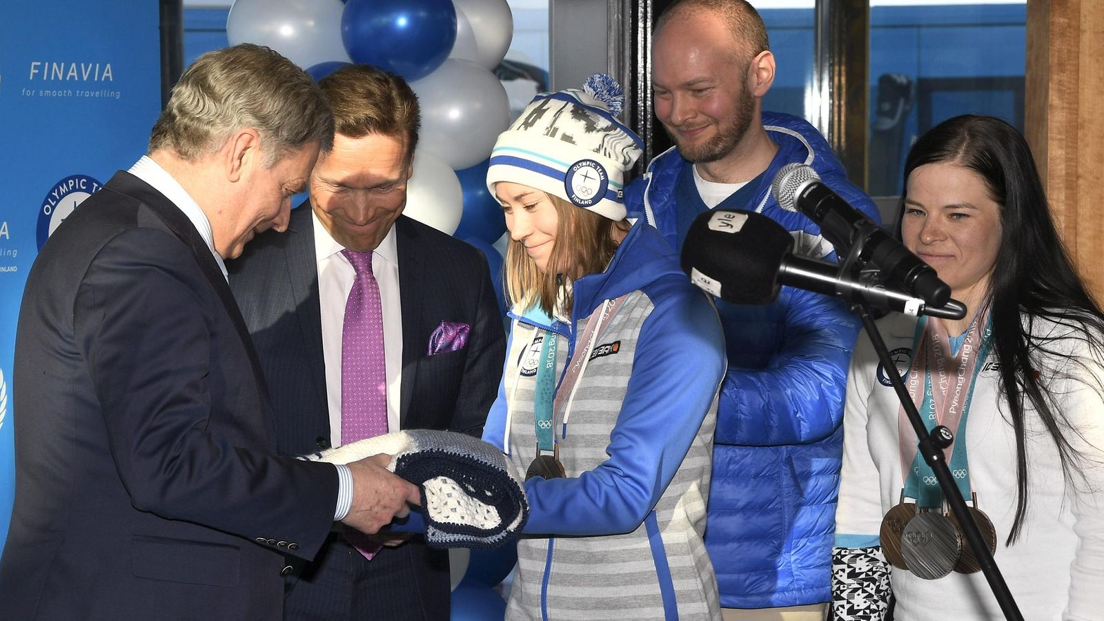 niinistö-rukajärvi-vauvapeitto-lehtikuva