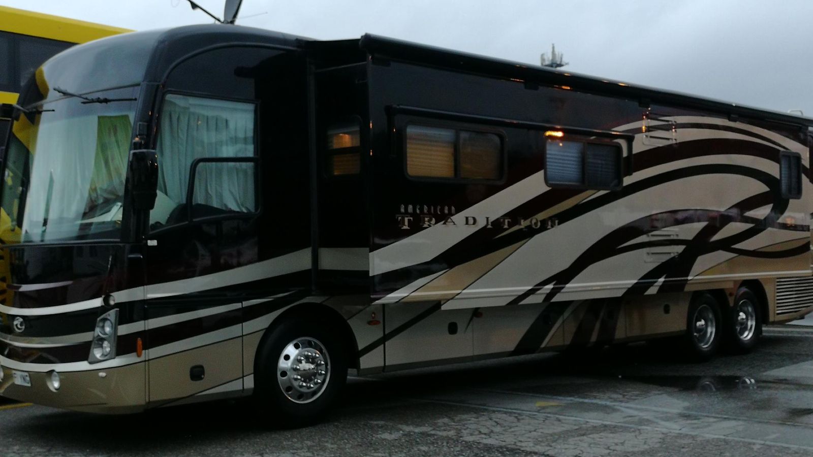 Valtteri Bottas motorhome