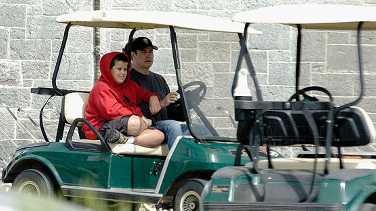 Jett ja John Travolta (Kuva: ShowBizIreland/Getty Images)